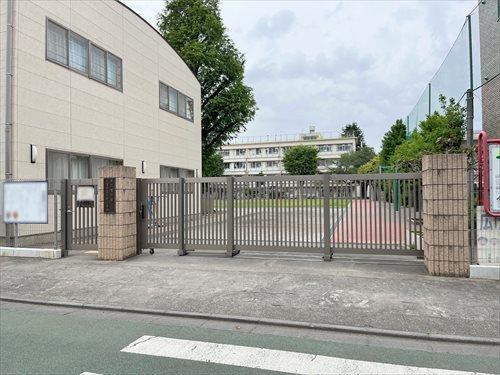三鷹市立北野小学校 620ｍ