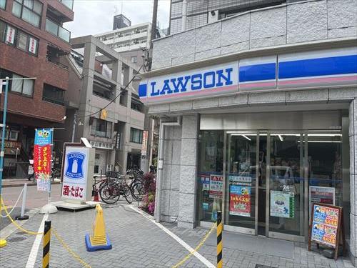 ローソン板橋区役所前店　約110ｍ