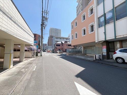 前面道路（物件：左手）