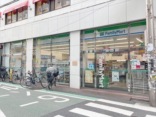 ファミリーマート幡ヶ谷駅南店 270ｍ