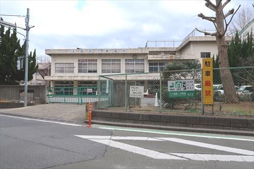 松戸市立八ケ崎第二小学校まで380m