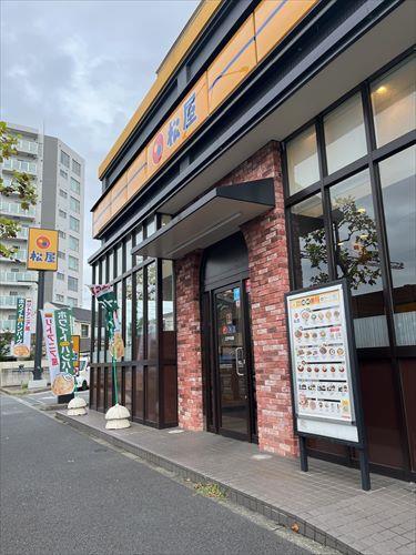 松屋江戸川店　690m