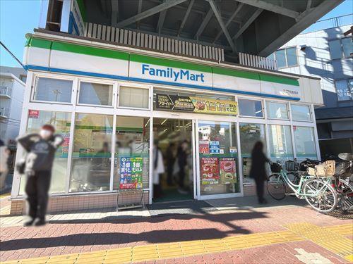 ファミリーマートサクマ西葛西店110m