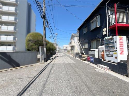 前面道路（2025年9月撮影）