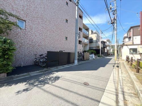 前面道路（2025年9月撮影）