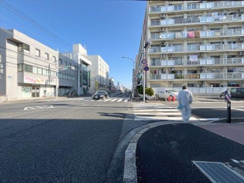 南西側前面道路