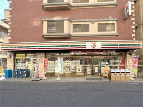セブンイレブン市川南3丁目店 380m