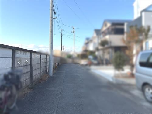 前面道路（2025年12月撮影）