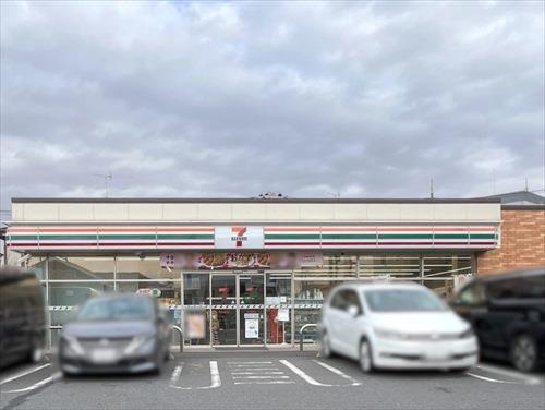 セブンイレブン市川総合病院前店 380m セブンイレブン市川総合病院前店 380m