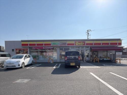 デイリーヤマザキ松戸六実店 70m
