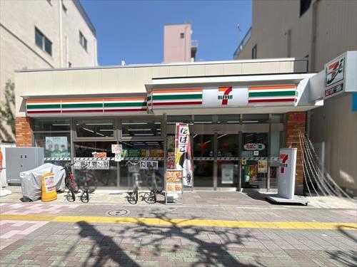 セブンイレブン台東三ノ輪1丁目店240m