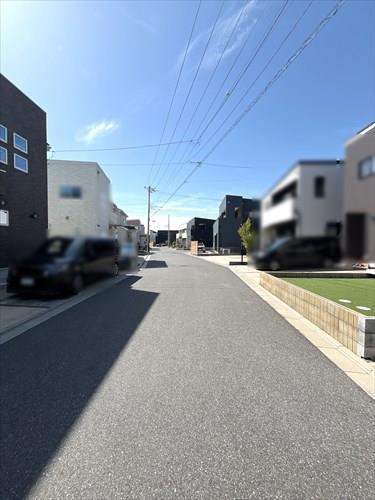 北東側道路