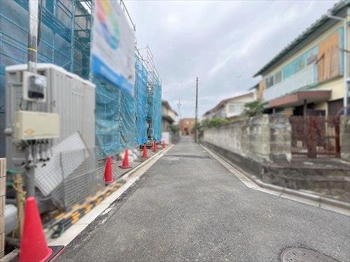 前面道路(2026年10月撮影)