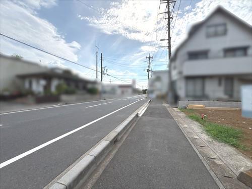 前面道路(2026年8月撮影)