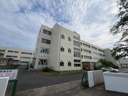 四街道市立八木原小学校まで840m 四街道市立八木原小学校まで840m