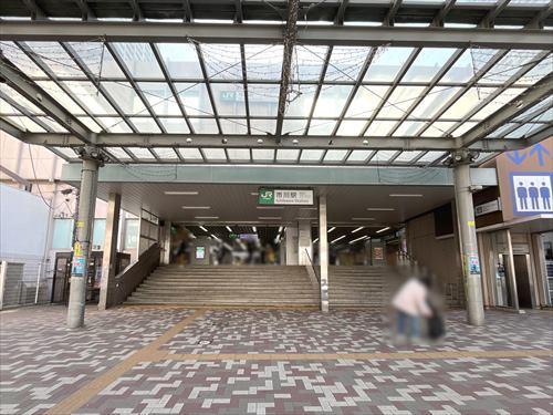総武線：市川駅3100m