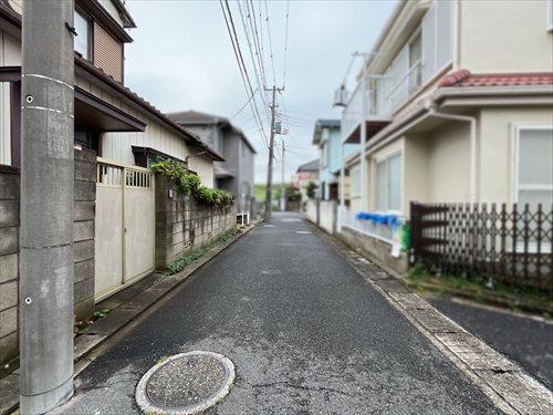 前面道路（2026年9月撮影）