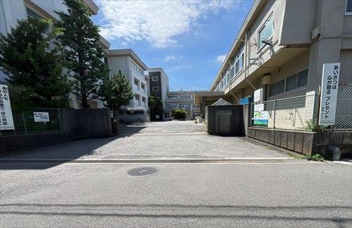 市川市立第八中学校680m
