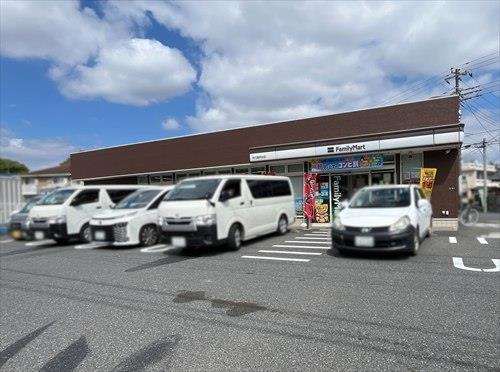 ファミリーマート市川国府台店650m