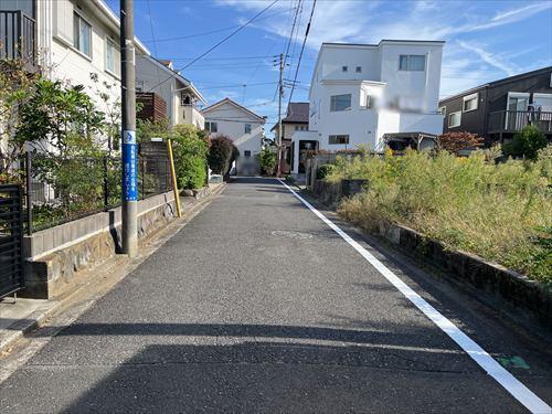前面道路(2026年10月撮影) 前面道路(2026年10月撮影)