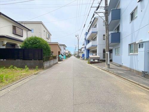 現地含む前面道路