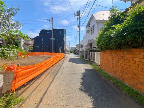 現地含む前面道路