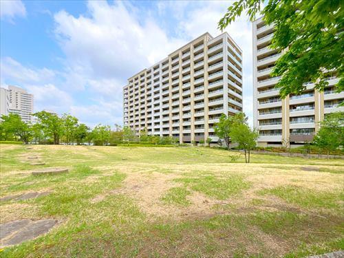 マンション内広場