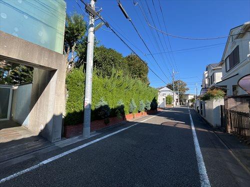 前面道路を含む現地写真