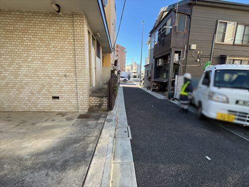 北西側前面道路