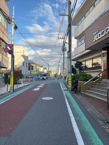 北側前面道路