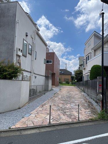 北側アプローチ部分