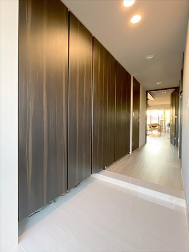 廊下(収納付き)