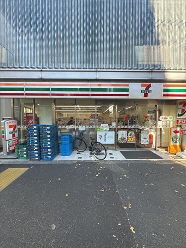 セブンイレブン(300m)