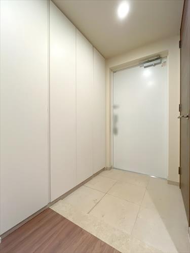 玄関・下足入