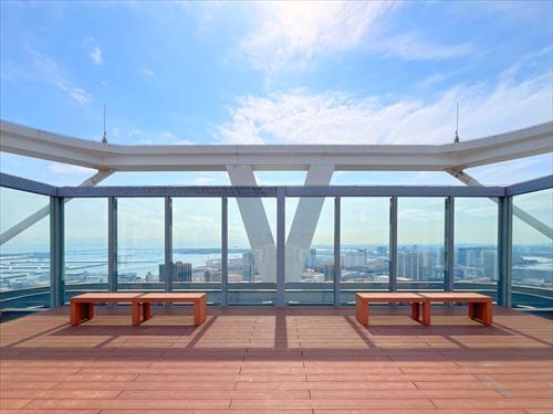 屋上スカイラウンジ