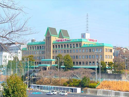 國學院大学たまプラーザ図書館まで770m