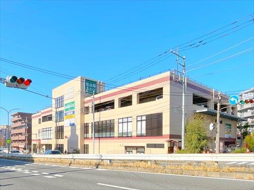 ライズモール鷺沼まで990m