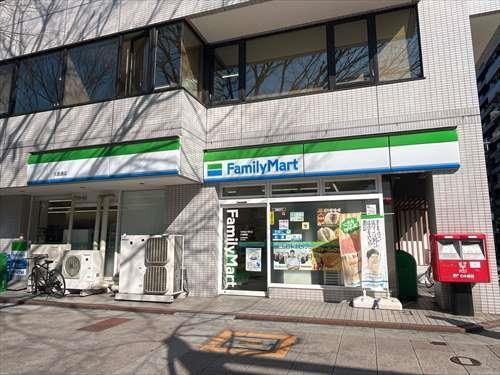 ファミリーマート久屋通店まで110ｍ