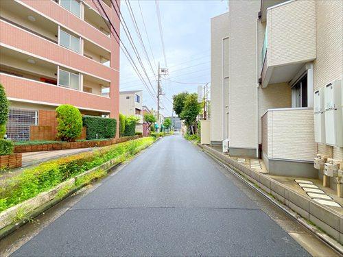 南側前面道路(2026年9月撮影)