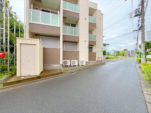 南側前面道路(2026年9月撮影)