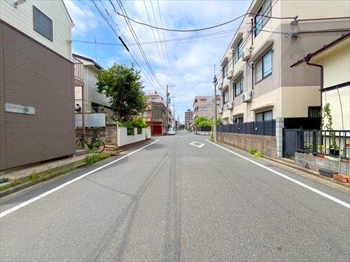 前面道路(2026年7月撮影)