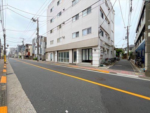 前面道路(2026年7月撮影)