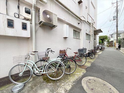 駐輪場(2026年7月撮影)