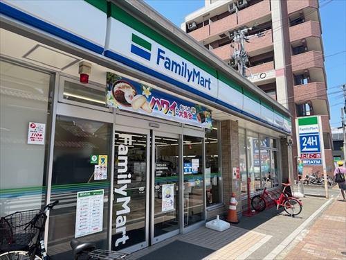 ファミリーマート福岡城南区役所前店