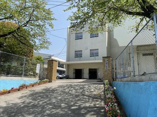 入部小学校　480ｍ