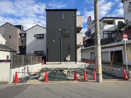 現地写真（西から）