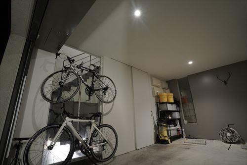 ビルトインガレージ