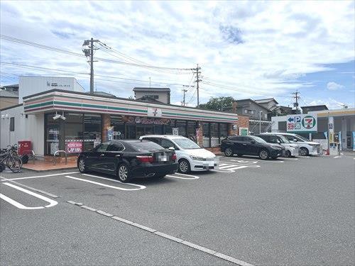 セブンイレブン太宰府梅香苑まで1060ｍ