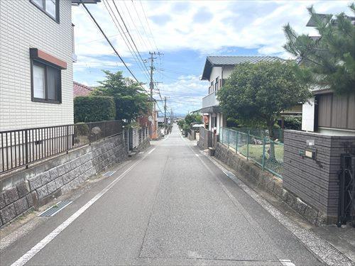 前面道路（南側方向）