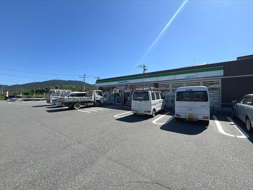 ファミリーマート太宰府梅ヶ丘店460ｍ